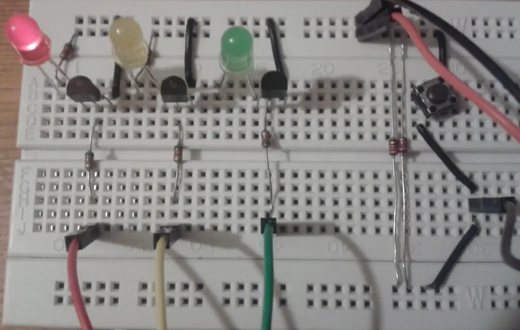 Raspberry Pi Traffic Light Circuit with GPIO Part 2